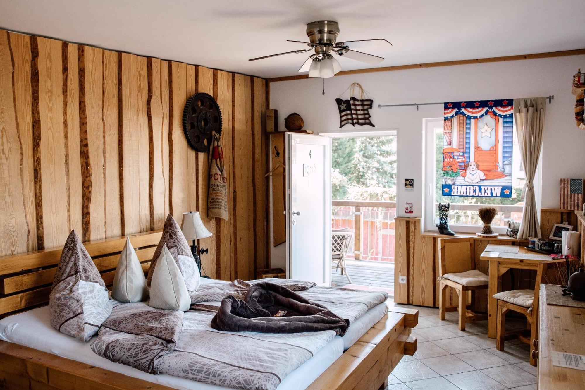 Down Town Motel Берлин Номер фото