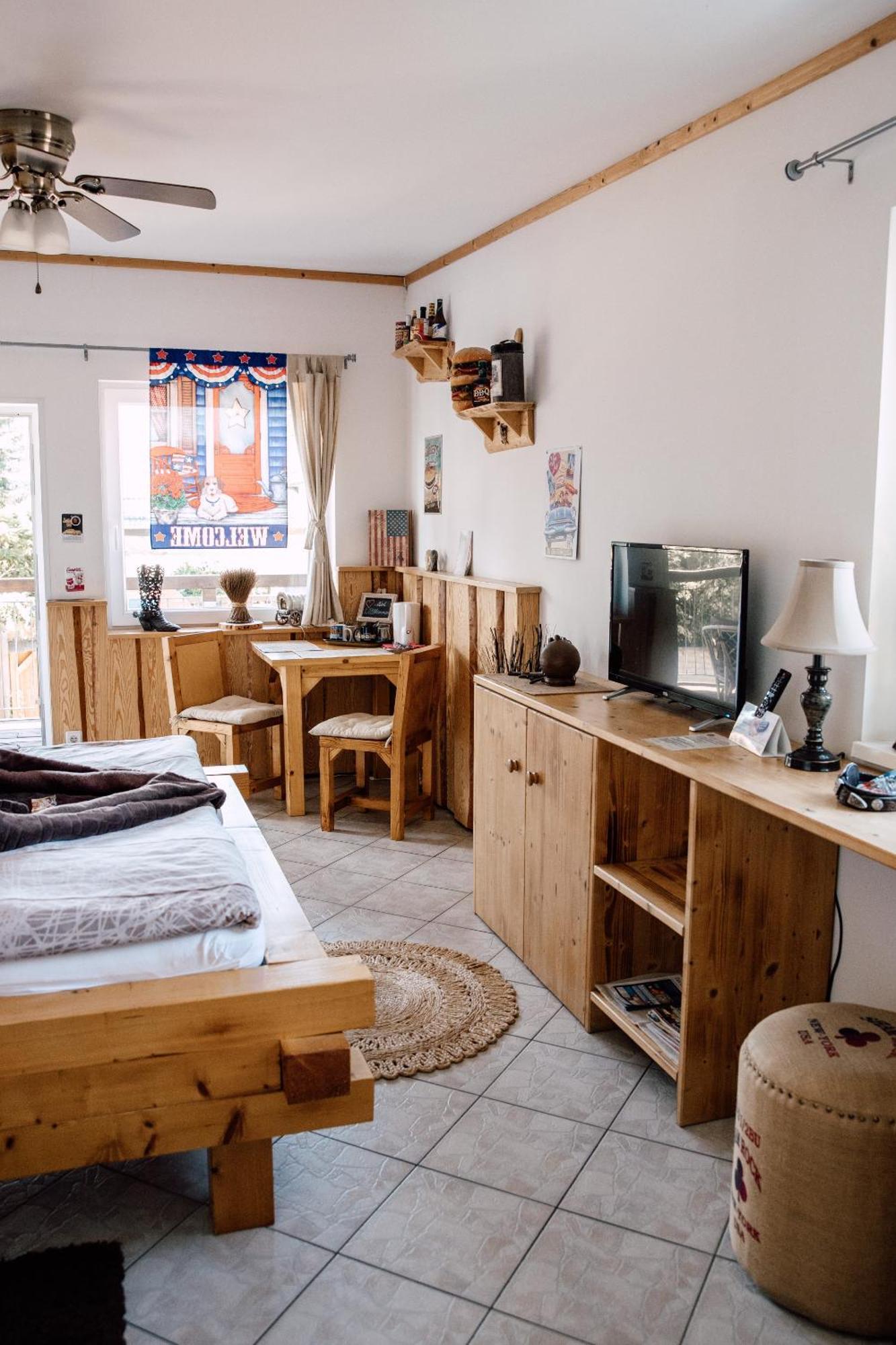 Down Town Motel Берлин Номер фото